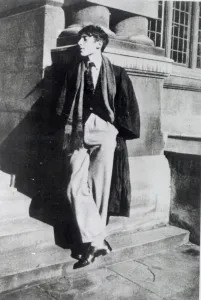 Louis MacNeice during his time at Oxford, 1926-30 (b/w photo) Louis MacNeice during his time at Oxford, 1926-30 (b/w photo)