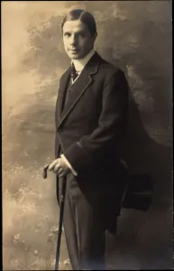 Photo Ak Ludwig Ferdinand, Prince of Spain, walking stick, tailcoat, cylinder (b/w photo) Photo Ak Ludwig Ferdinand, Prince of Spain, walking stick, tailcoat, cylinder (b/w photo)