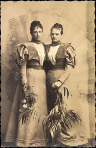 Photo Ak Princess Marie and Adelgunde of Bavaria (b/w photo) Photo Ak Princess Marie and Adelgunde of Bavaria (b/w photo)