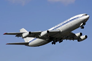 Aeroflot Ilyushin Il-86 airliner taking off from Bulgaria Aeroflot Ilyushin Il-86 airliner taking off from Bulgaria
