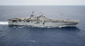 The amphibious assault ship USS Essex transits the Pacific Ocean The amphibious assault ship USS Essex transits the Pacific Ocean