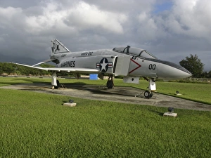 Military Aircraft Display Prints: The F4 Phantom II on display