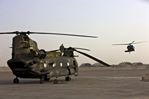Field maintenance on a CH-47 Chinook, Tikrit, Iraq Field maintenance on a CH-47 Chinook, Tikrit, Iraq