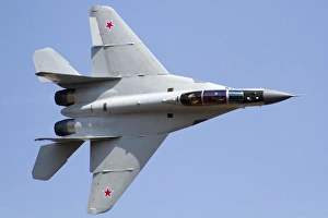 An MiG-29M2 performing at Aeromiting Batajnica 2012 airshow An MiG-29M2 performing at Aeromiting Batajnica 2012 airshow