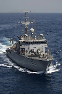 The Osprey-class mine hunter coastal ship USS Raven The Osprey-class mine hunter coastal ship USS Raven