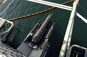 The Seahorse-class Autonomous Underwater Vehicle is moved into position The Seahorse-class Autonomous Underwater Vehicle is moved into position