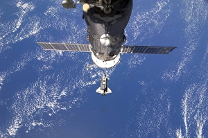 Space Shuttle Discovery approaches the International Space Station Space Shuttle Discovery approaches the International Space Station