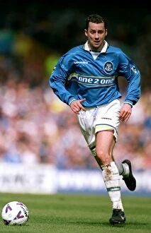 Images Dated 24th April 1999: Don Hutchison's Unforgettable Performance: Everton vs Charlton Athletic in FA Carling Premiership
