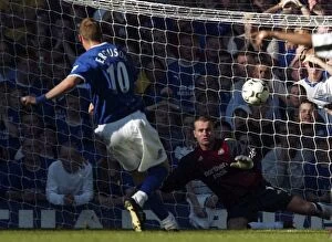 Images Dated 13th September 2003: Duncan Ferguson Scores Dramatic Penalty for Everton Against Newcastle United