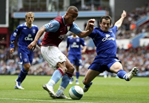 Football - Aston Villa v Everton Barclays Premier League - Villa Park - 23/9/07 Aston Villas Gabriel Agbonlahor (C) Football - Aston Villa v Everton Barclays Premier League - Villa Park - 23/9/07 Aston Villas Gabriel Agbonlahor (C)