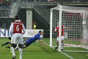 Football - AZ Alkmaar v Everton UEFA Cup Group Stage - Second Round Matchday Five Group A - DSB-Stadion, Alkmaar Football - AZ Alkmaar v Everton UEFA Cup Group Stage - Second Round Matchday Five Group A - DSB-Stadion, Alkmaar