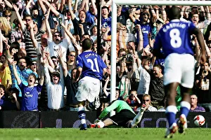 Football - Fulham v Everton Barclays Premier League Football - Fulham v Everton Barclays Premier League