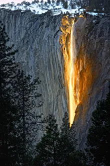 The snow at Horsetail Falls begins to melt in mid-February, enabling the falls The snow at Horsetail Falls begins to melt in mid-February, enabling the falls