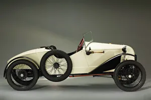 Classic French Cars Prints: 1925 Sima Violet