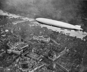 The airship Graf Zepplin over London, August 1931 (1936) The airship Graf Zepplin over London, August 1931 (1936)