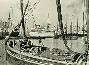 River Thames Shipping Print, London 1937