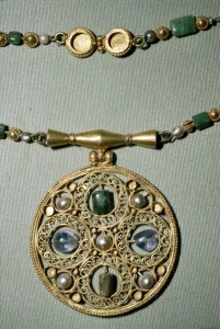 Byzantine Gold treasure from Assiut or Antinoe, Egypt, 600 Byzantine Gold treasure from Assiut or Antinoe, Egypt, 600