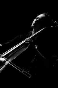 Cellist Zosia Jagodzinska, 2017. Artist: Alan John Ainsworth Cellist Zosia Jagodzinska, 2017. Artist: Alan John Ainsworth