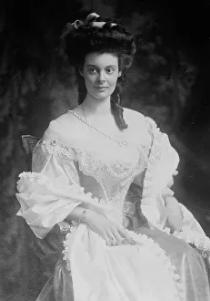 German Royal Family Portraits Prints: Crown Princess - Germany, between c1910 and c1915. Creator: Bain News Service