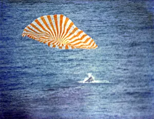Prints of Gemini 10 splashdown, 1966. The Command Module of the Gemini 10 spacecraft splashes down into the sea after re-entry Y Prints: Gemini 10 Splashdown Print, July 1966