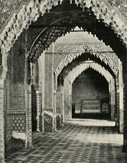 Alhambra Hall of Justice Print, 1907