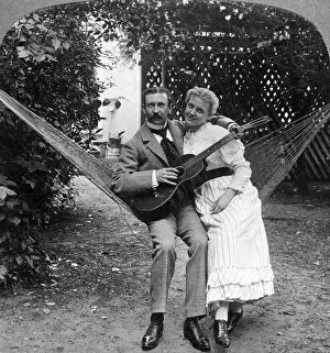 Images Dated 22nd April 2009: The Musical Pair in the Hammock. Artist: American Stereoscopic Company