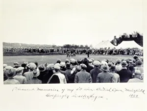Photograph signed by American golfer Walter Hagen, 1929 Photograph signed by American golfer Walter Hagen, 1929