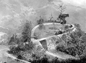 Images Dated 2008: Darjeeling Himalayan Railway Print, c1910