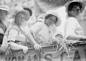 Women's Rights 1910s Prints: Suffrage Straw Ride, between c1910 and c1915. Creator: Bain News Service