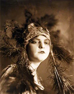 Vera Nemchinova, Russian ballet dancer, 1910s Vera Nemchinova, Russian ballet dancer, 1910s