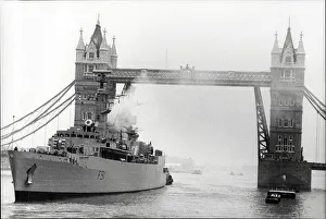 HMS Brazen, passing through Tower Bridge HMS Brazen, passing through Tower Bridge