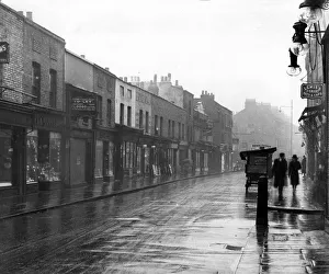 Lambeth Walk in the rain 1938