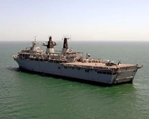 Images Dated 6th April 2006: HMS Bulwark, took part in an operational tasking off the coast of Southern Iraq