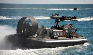 Royal Marine LCAC(LR) Hovercraft Royal Marine LCAC(LR) Hovercraft