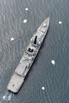 Royal Navy Type 23 Frigate HMS Montrose Navigates the Ice Pack in the South Atlantic Royal Navy Type 23 Frigate HMS Montrose Navigates the Ice Pack in the South Atlantic