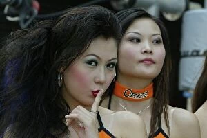 Images Dated 22nd October 2005: 2005 FIA GT Championship Zhuhai, China. 23rd October 2005 Chinese grid girls. Atmosphere