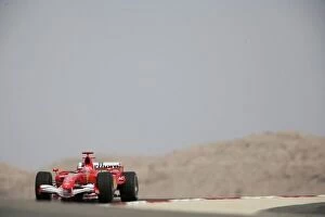 Images Dated 10th March 2006: 2006 Bahrain Grand Prix - Friday Practice Bahrain International Circuit, Sakhir