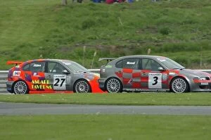 Images Dated 1st July 2004: 2006 Seat Championship Oulton Park. 13th - 14th May. Harry Vaulkhard dices with Fulvio Mussi World