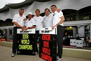 Images Dated 18th October 2009: Brazilian Grand Prix - Sunday
