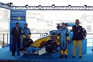 Images Dated 20th January 2003: Formula One Launch: Key personnel at the launch of the Renault R23