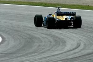 Images Dated 26th June 2002: Formula One Testing: Jenson Button Renault R202