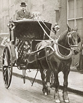 The Story Of 25 Eventful Years In Pictures Published in 1935 Collection: A Hansom Cab In London, England In 1910. From The Story Of 25 Eventful Years In Pictures