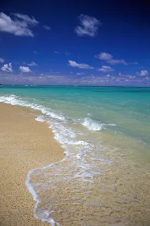 Hawaii, Oahu, Lanikai Beach Shoreline With Beautiful Turquoise Ocean Hawaii, Oahu, Lanikai Beach Shoreline With Beautiful Turquoise Ocean