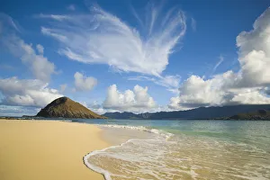 Hawaii, Oahu, View From Beach On Mokulua Islands Towards Waimanalo Hawaii, Oahu, View From Beach On Mokulua Islands Towards Waimanalo