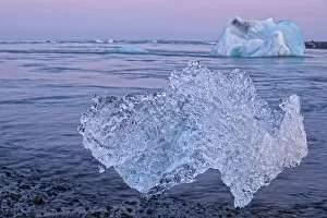 Images Dated 4th June 2011: Icebergs On The Shoreline Of The Atlantic Ocean; Iceland