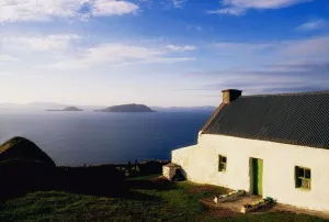 Co Kerry, Near Ballinskelligs, With Scariff Island Co Kerry, Near Ballinskelligs, With Scariff Island