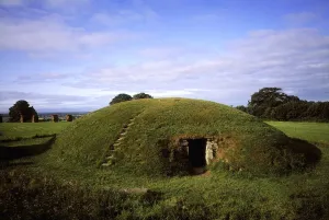 Four Knocks, Passage Tomb, 1800 Bc, Near Ardcath, County Meath, Ireland Four Knocks, Passage Tomb, 1800 Bc, Near Ardcath, County Meath, Ireland