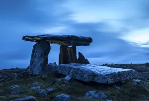 Megalithic portal tomb of Poulnabrone at dawn, County Clare, Ireland Megalithic portal tomb of Poulnabrone at dawn, County Clare, Ireland