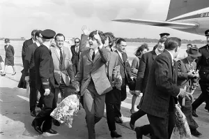 10 July 1964 Paul McCartneywaves to fans as The Beatles arrive at Liverpool airport 10 July 1964 Paul McCartneywaves to fans as The Beatles arrive at Liverpool airport