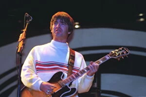 Images Dated 10th August 1996: 11 - NOEL GALLAGHER - OASIS GUITARIST / SONGWRITER PERFORMING AT
